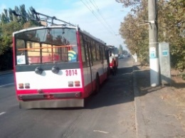 «Опят двадцать пять»: николаевцы жалуются на очередной сломанный троллейбус