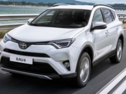 Toyota RAV4: названы российские цены