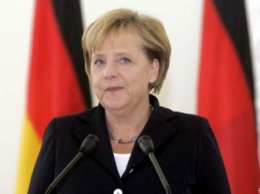 Меркель: Есть надежда на урегулирование украинского кризиса, но санкции против РФ останутся