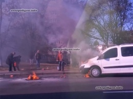 В Киеве на Окружной горел автомобиль, - к счастью, удалось потушить... ВИДЕО