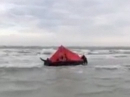 На затонувшей "Иволге" не было спасательных жилетов, судно было перегружено