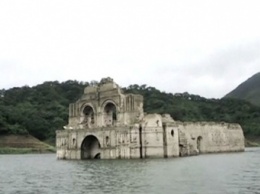 На юге Мексики из воды появилась церковь XVI века