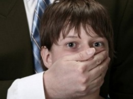 В Санкт-Петербурге задержали педофила, изнасиловавшего шестиклассника в лесу