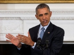 Обама распорядился начать снятие санкций с Ирана