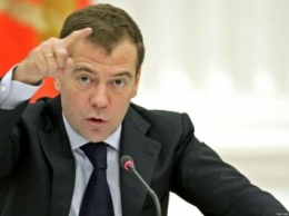 Медведев назвал позицию США по Сирии «глупой»