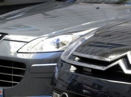 В Екатеринбурге из-за кризиса закроются дилерские автоцентры Peugeot и Citroen
