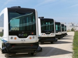 Самоуправляемым автобусам доверили перевозку пассажиров в США и Сингапуре