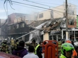 В Колумбии самолет упал на жилой район