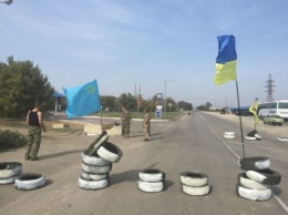 Блокада Крыма: На границе с полуостровом снижается пассажиропоток