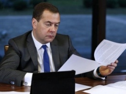 Медведев утвердил состав правкомиссии по развитию Крыма и Севастополя
