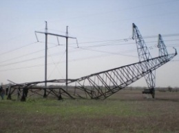 Близ Чонгара взорваны две подающие в Крым электроэнергию опоры