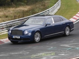 Bentley Mulsanne обновился и получил длиннобазную версию