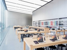 Сотрудник Apple Store украл миллион долларов в виде подарочных карт Apple
