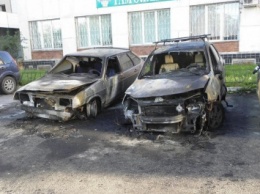 В Подольском районе ночью сгорели 4 автомобиля