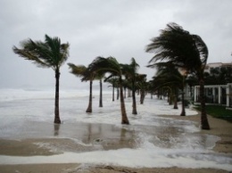 В Мексике из-за урагана «Патрисия» эвакуируют с побережья 50 000 человек