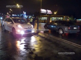 ДТП в Киеве: на улице Братиславской Ford Scorpio сбил пешехода. ФОТО