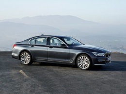 В России стартовали продажи нового седана BMW 7-series
