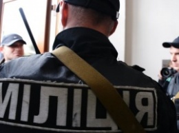 В Донецкой обл. во дворе дома секретаря горсовета взорвалось неустановленное устройство, - МВД