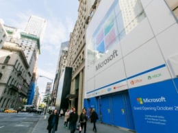 По соседству с Apple: Microsoft открыла свой флагманский магазин на Пятой авеню