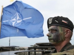В НАТО думают об увеличении численности войск у границы с Россией, - источник
