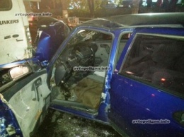 ДТП в Херсоне: в столкновении ВАЗ-2110 с Ford Transit пострадал водитель. ФОТО