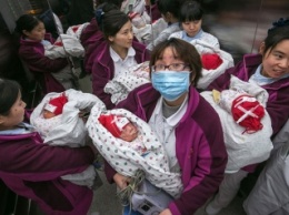 Власти Китая разрешили семьям заводить по два ребенка