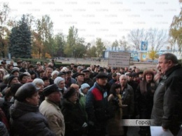 В Николаеве рабочие завода им. 61 коммунара пикетировали ОГА требуя зарплаты