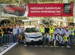 Nissan начинает сборку Qashqai в России и уводит с рынка Teana