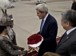 Госсекретарь США совершает первую поездку по Центральной Азии