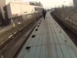 13-летний подросток-«зацепер» погиб на крыше поезда в Подмосковье