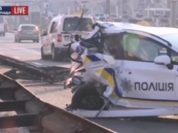В Киеве пьяный водитель врезался в патрульный автомобиль