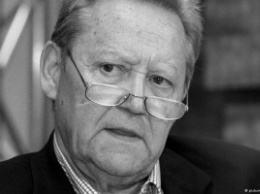 Скончался бывший видный политик ГДР Гюнтер Шабовский