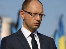 Яценюк анонсировал принятие "судьбоносных законов" на этой неделе