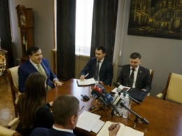 М.Саакашвили объявил войну "ореховой мафии"
