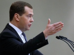 Медведев отчитал правительство за несоблюдение сроков антикризисного плана