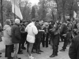 Сторонники "Укропа" начали митинг под ВР: правоохранители усилили охрану