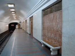 На станции метро "Арсенальная" 86-летний пенсионер прыгнул под поезд и погиб, - Киевский метрополитен