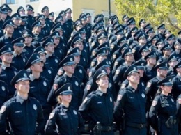 Аваков рассказал, как милиционерам стать полицейскими