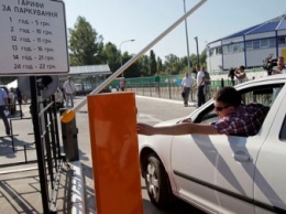В Киеве уберут более 100 незаконных парковок
