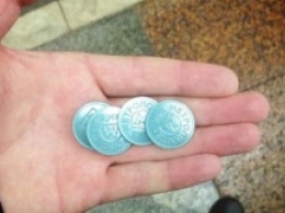 В Киевском метро продолжают думать, как избавиться от жетонов