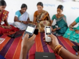 В Индии создадут дешевый смартфон для малоимущих семей