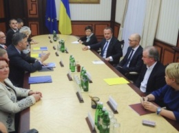 Состоялась встреча Яценюка с делегацией депутатов Европейского Парламента