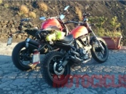 В сети появилось шпионское фото Ducati Scrambler 400