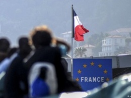 Франция временно вернет пограничный контроль