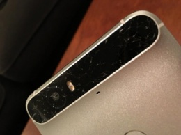 Стекло задней панели флагмана Nexus 6P трескается из-за нагрева [фото]