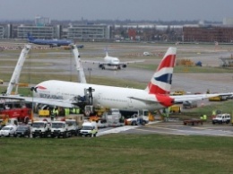 СМИ: Самолет British Airways возвращается в Хитроу из-за поломки