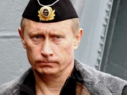 Путину следует определиться, против кого он будет воевать - эксперт