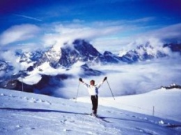 Швейцария открыла горнолыжный сезон