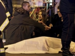 В Париже совершены семь атак, задержан один террорист, - источник