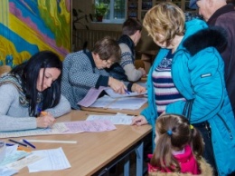 В Кременчуге зафиксирован первый случай подкупа избирателей, - корреспондент